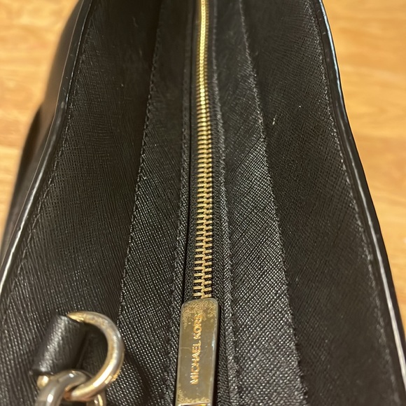 Michael Kors Leather Purse Cross Body or Hand Bag - Picture 10 of 16